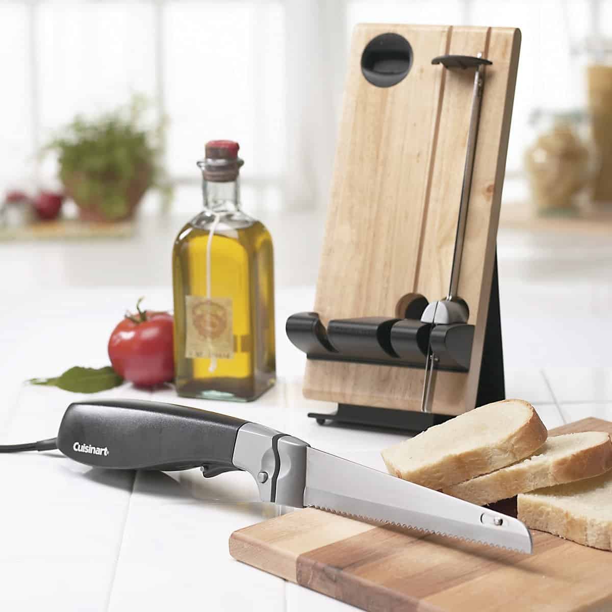Cuisinart Powerful Electric Knife - One-Touch Operation - Ergonomic Handle  - Black Finish - Ideal for Right and Left Handers - Specialty Small Kitchen